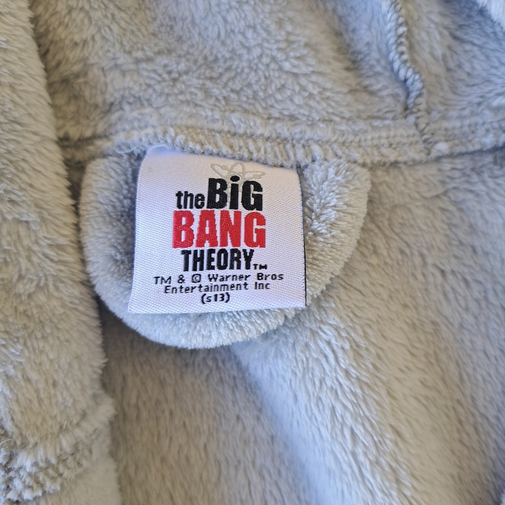 Big Bang Theory Robe - image 3